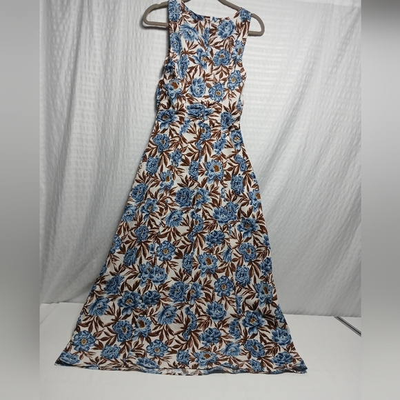 Madewell Sleeveless V Neck Midi Dress In Floral. Size 4 - Picture 8 of 12